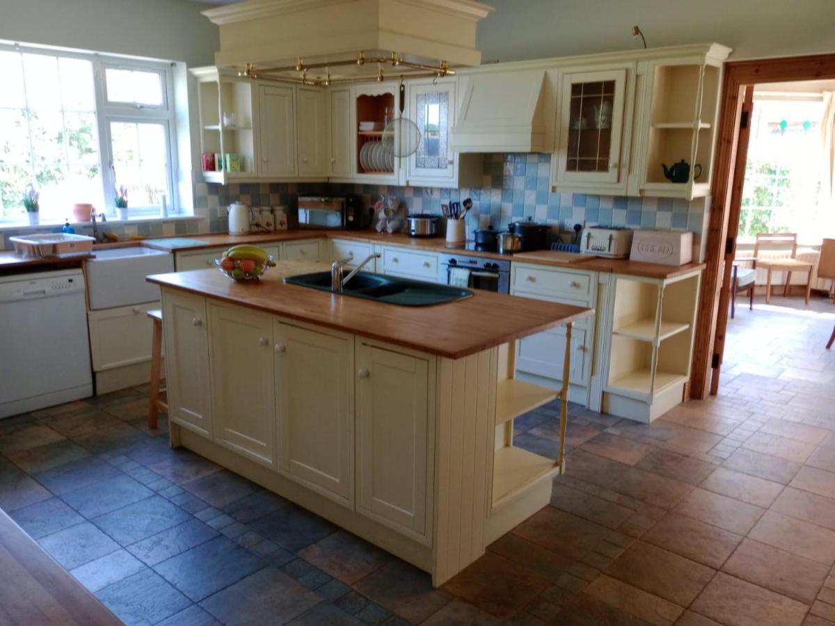 Tullynacrunat Lodge Castleblayney Eksteriør bilde