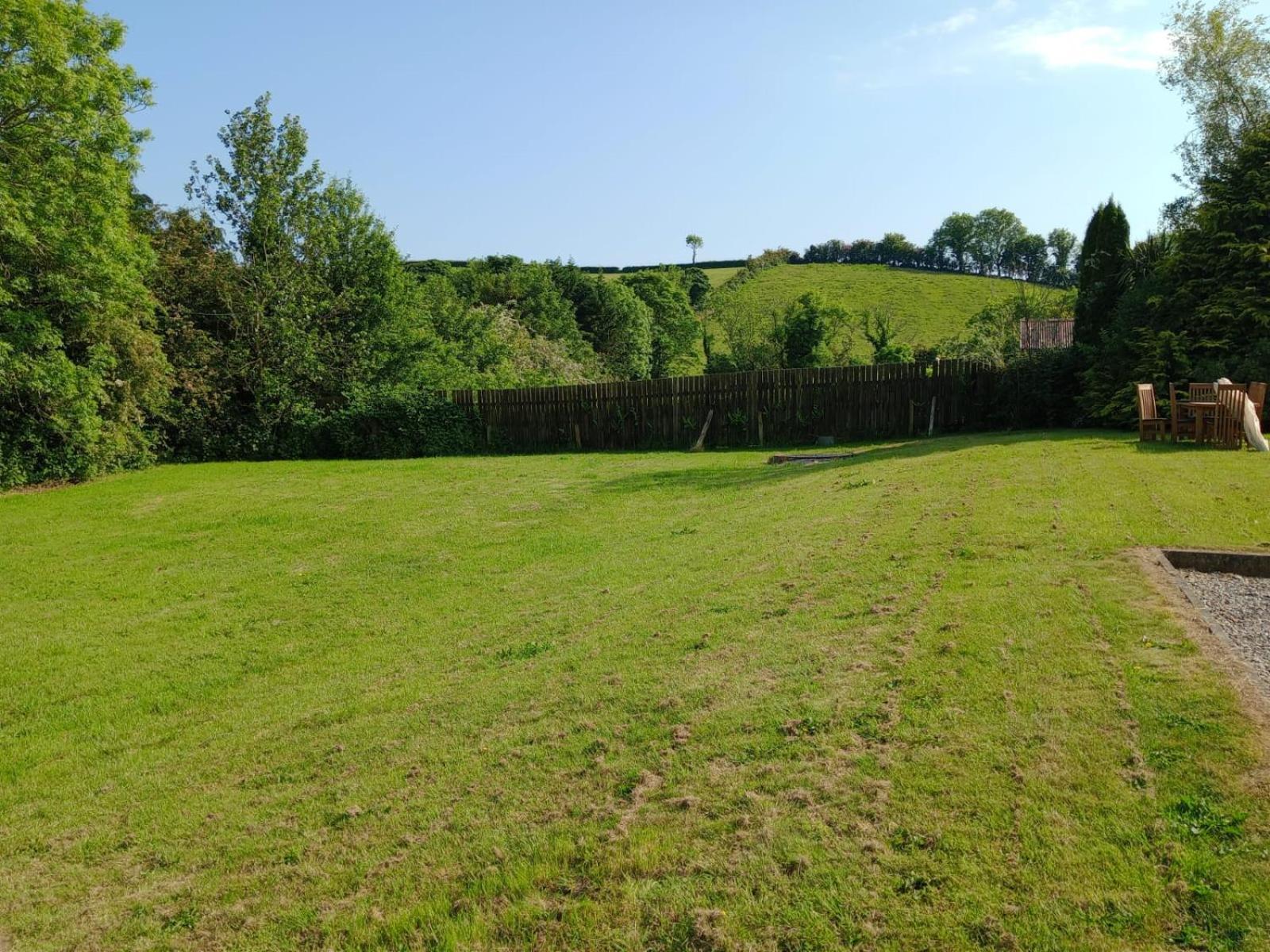 Tullynacrunat Lodge Castleblayney Eksteriør bilde