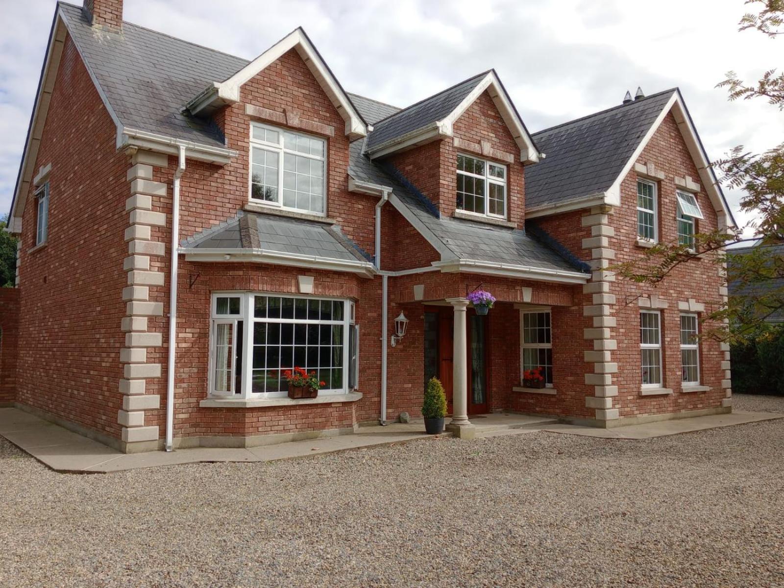 Tullynacrunat Lodge Castleblayney Eksteriør bilde